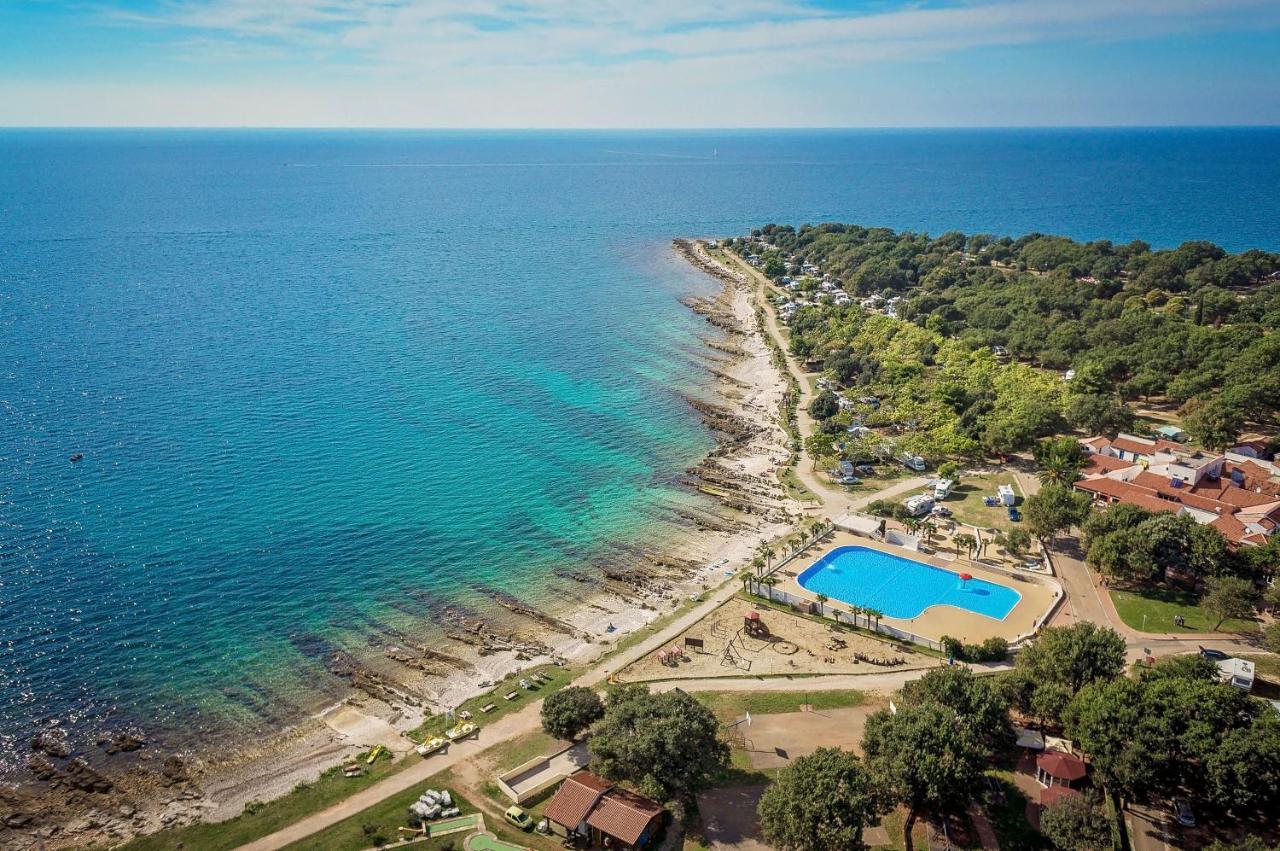 Eurocamp Mobile Homes At Fkk Naturist Campsite Ulika Porec Exterior photo